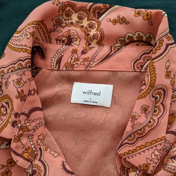 Wilfred cropped button up blouse in pink paisley - Picture 2 of 5